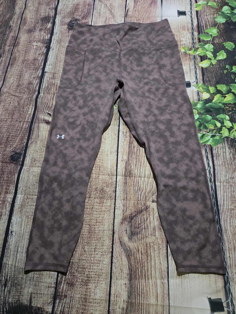 Under Armour Ladies Brown Camo Stretch Leggings